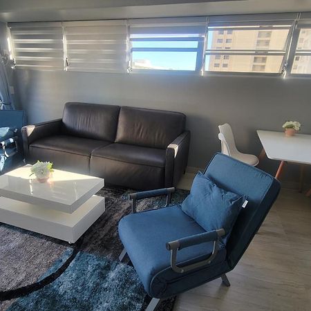 Waikiki Condo 2 Bedrooms 2 Bathrooms With 1 Free Parking Space ホノルル エクステリア 写真