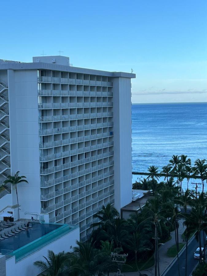 Waikiki Condo 2 Bedrooms 2 Bathrooms With 1 Free Parking Space ホノルル エクステリア 写真