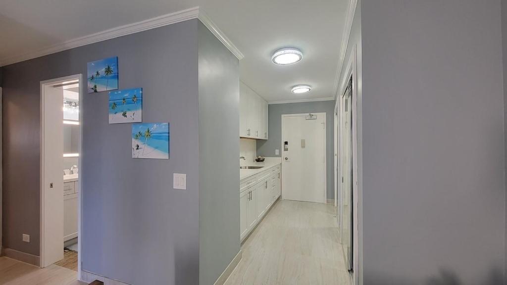 Waikiki Condo 2 Bedrooms 2 Bathrooms With 1 Free Parking Space ホノルル エクステリア 写真