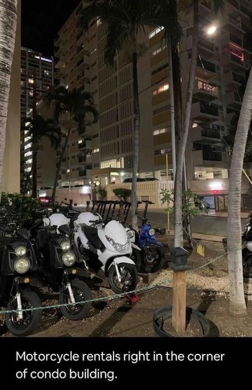 Waikiki Condo 2 Bedrooms 2 Bathrooms With 1 Free Parking Space ホノルル エクステリア 写真
