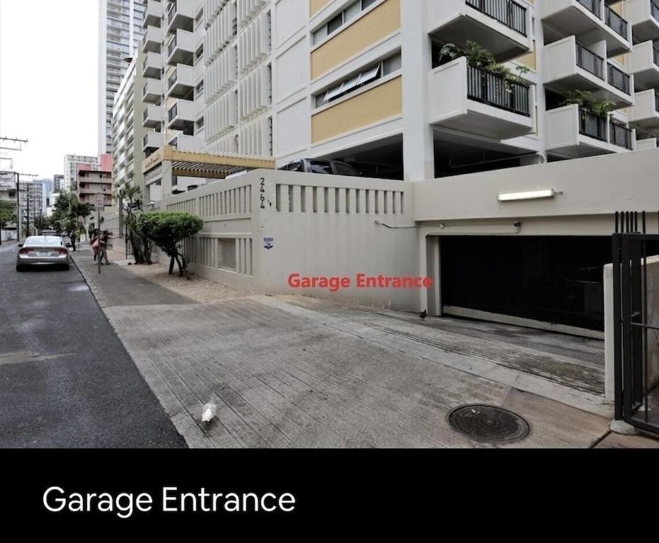 Waikiki Condo 2 Bedrooms 2 Bathrooms With 1 Free Parking Space ホノルル エクステリア 写真