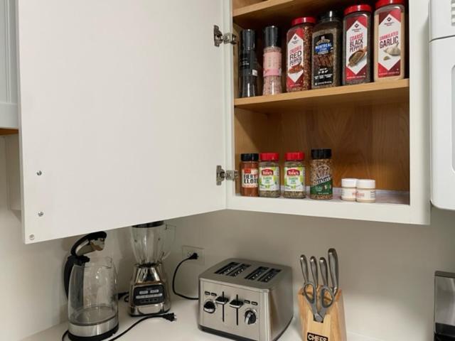 Waikiki Condo 2 Bedrooms 2 Bathrooms With 1 Free Parking Space ホノルル エクステリア 写真