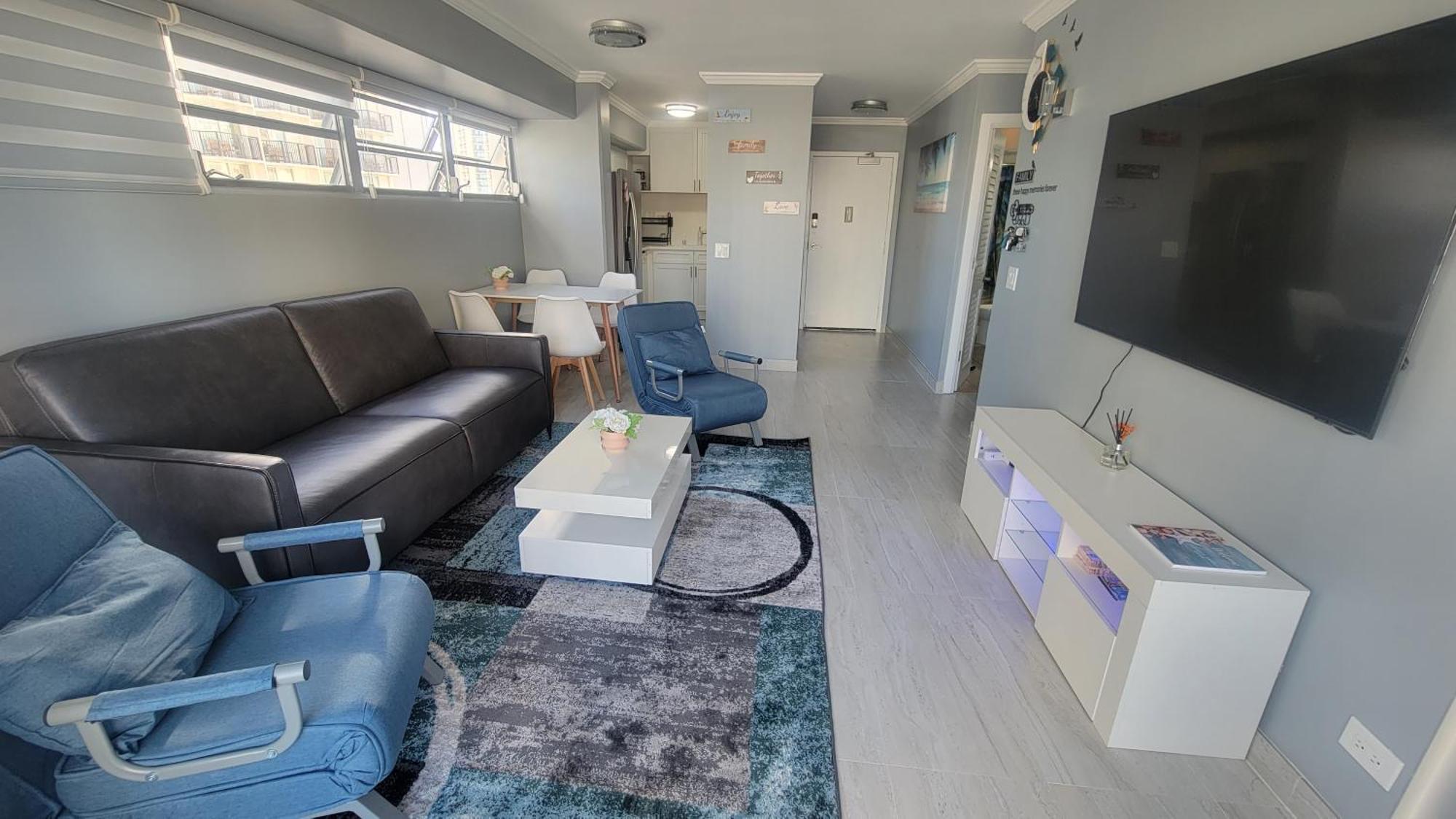 Waikiki Condo 2 Bedrooms 2 Bathrooms With 1 Free Parking Space ホノルル エクステリア 写真