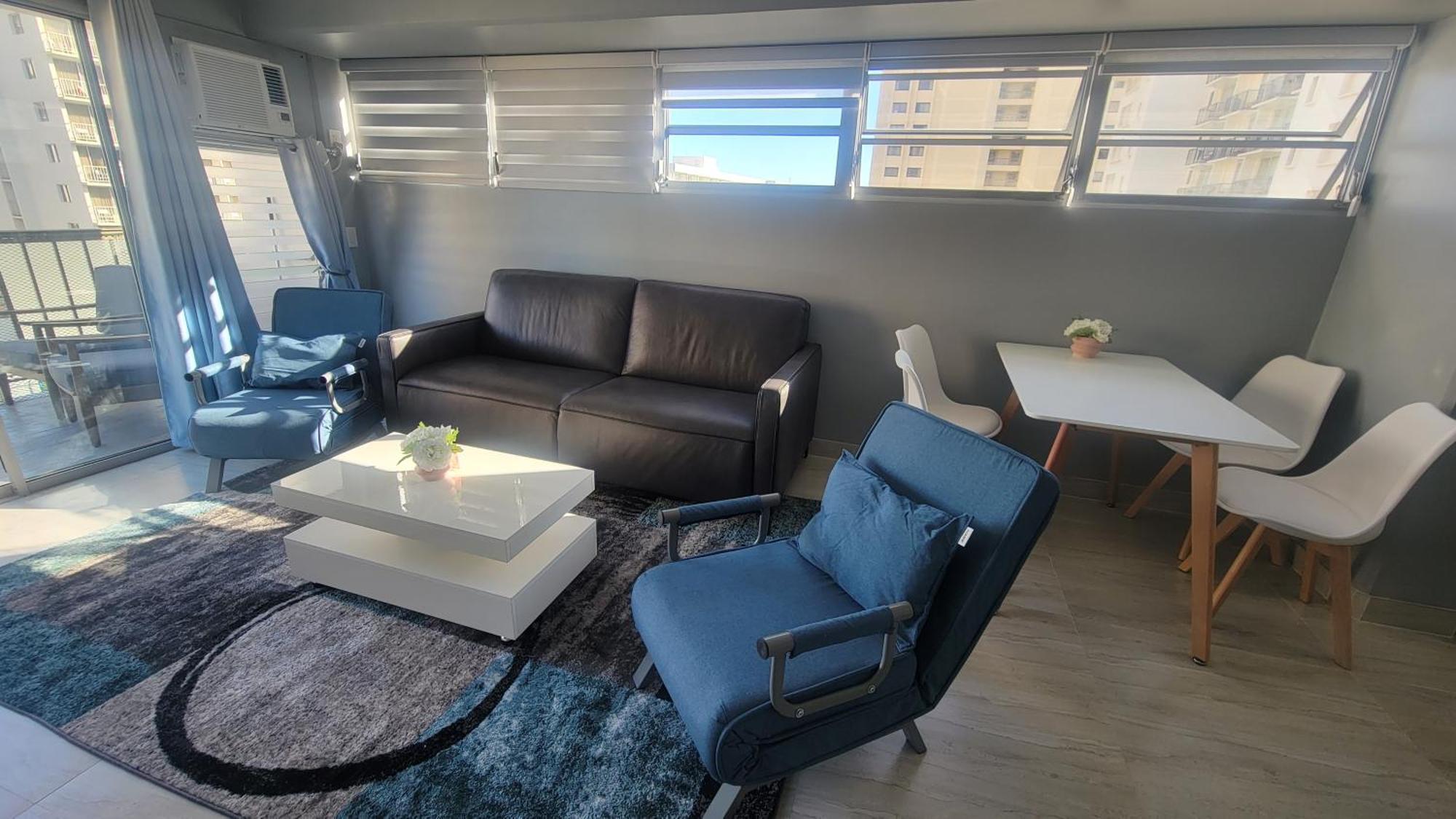 Waikiki Condo 2 Bedrooms 2 Bathrooms With 1 Free Parking Space ホノルル エクステリア 写真